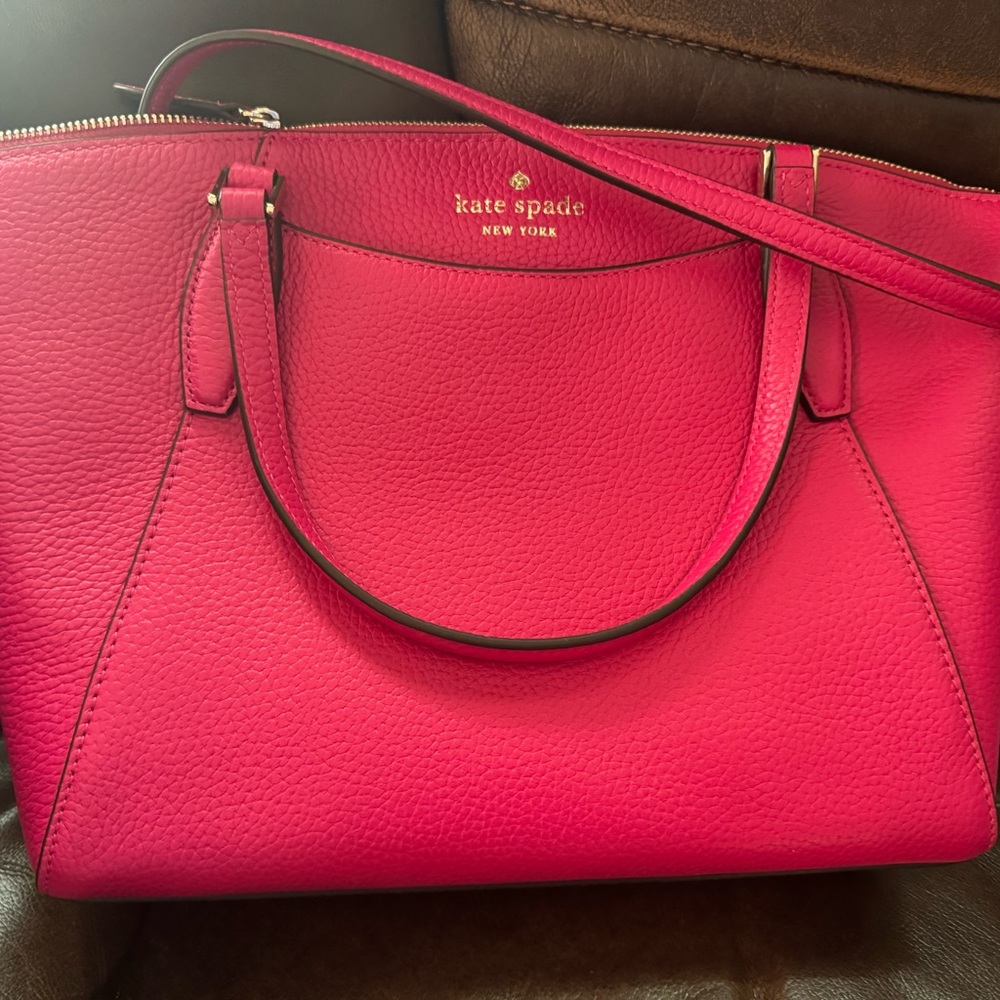 Kate Spade Pink Tote Bag with Structured Shape and Textured Leather